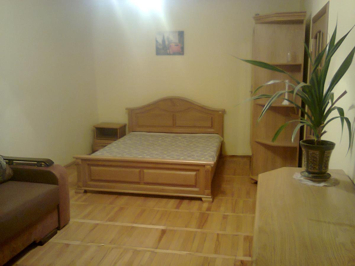 Apartment With Balcony 리비프 외부 사진