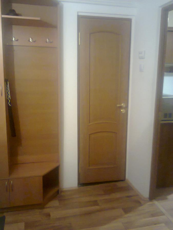 Apartment With Balcony 리비프 외부 사진